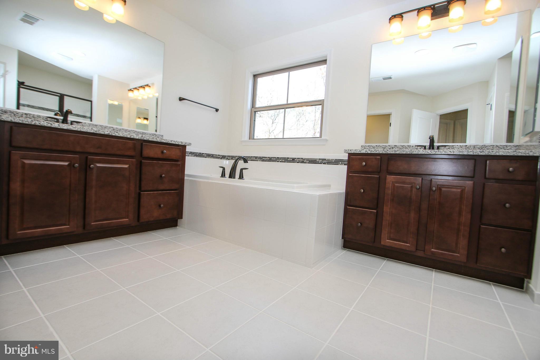 EASTVIEW AT STONE RIDGE - Residential Lease