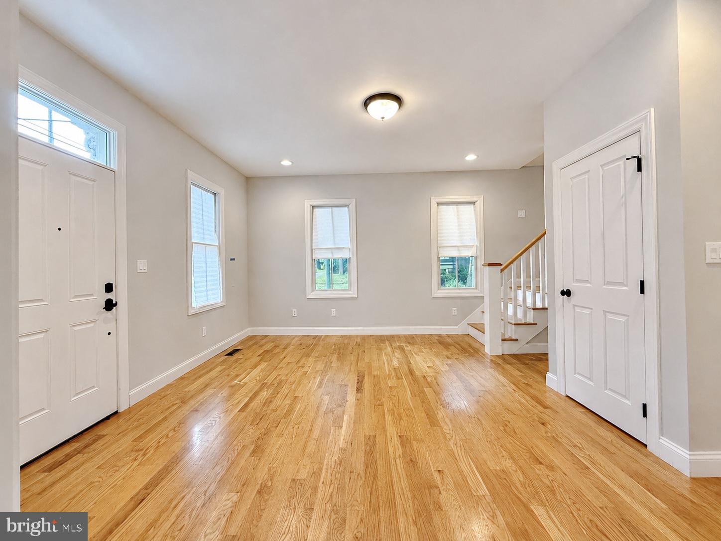 202 S 2ND STREET