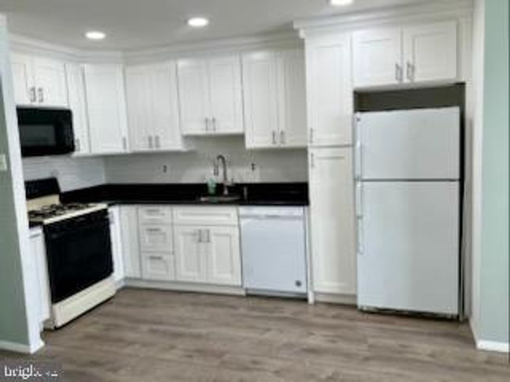 Photo of 611 Roxborough Avenue #633A, PHILADELPHIA, PA 19128 (MLS # PAPH2583818)