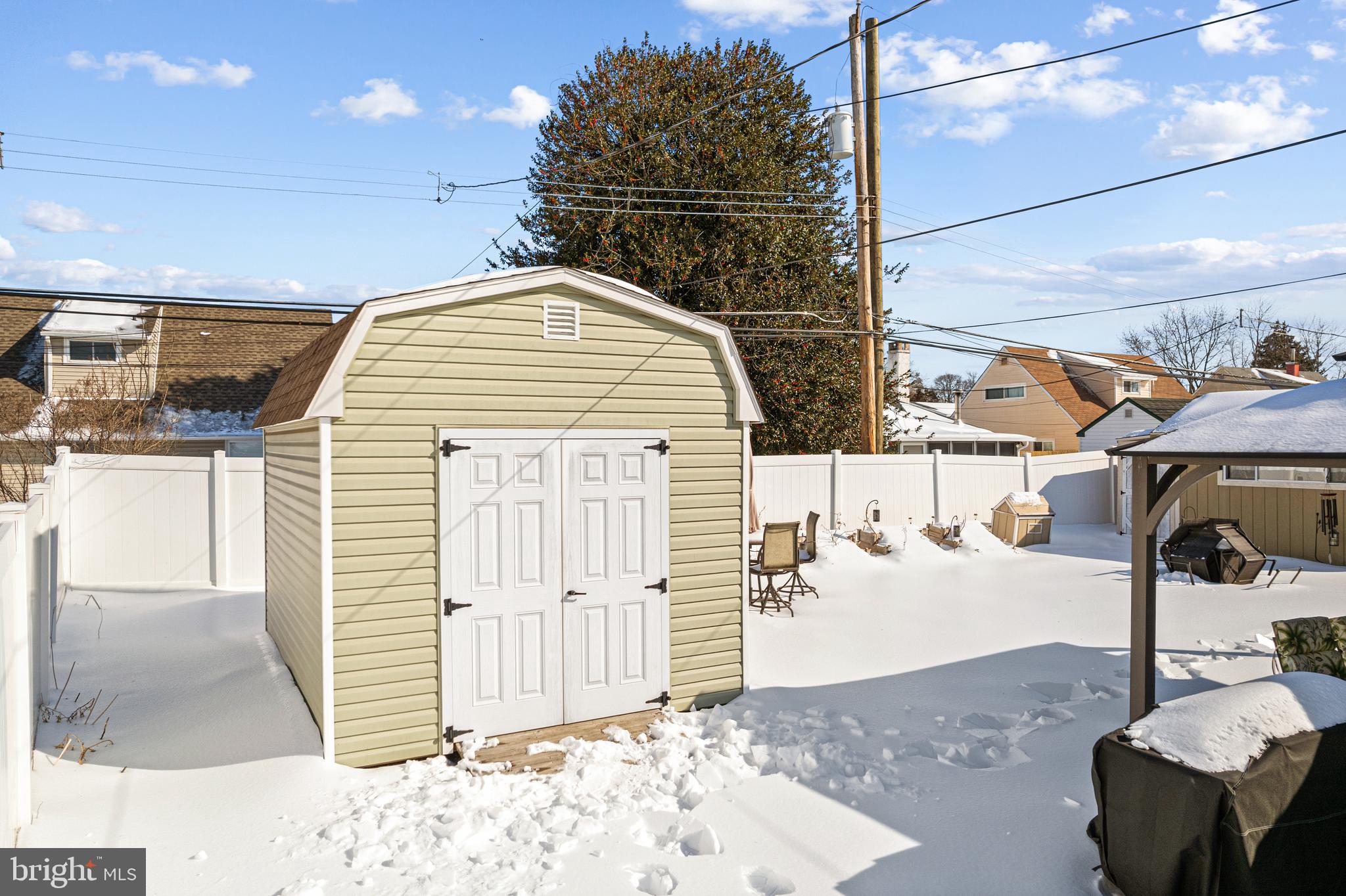 MILL CREEK FALLS - Residential