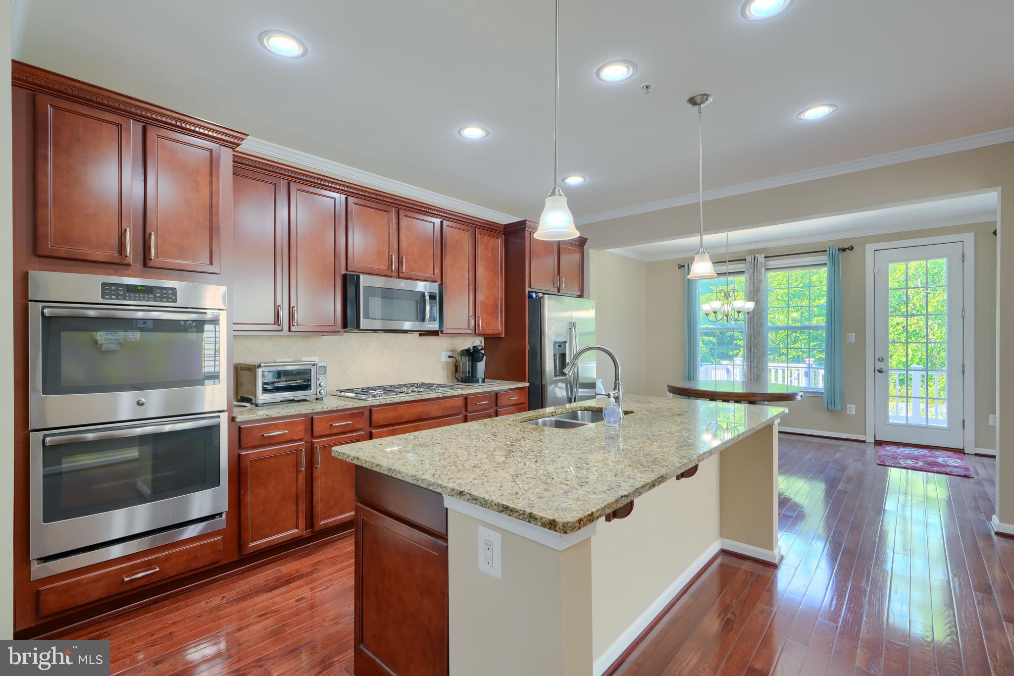 1644 LIVINGSTON DRIVE