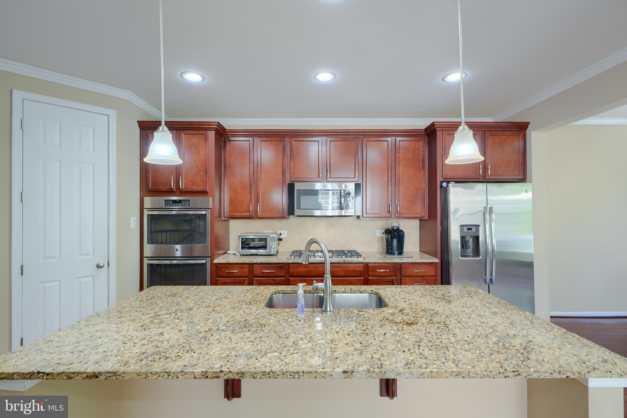1644 LIVINGSTON DRIVE