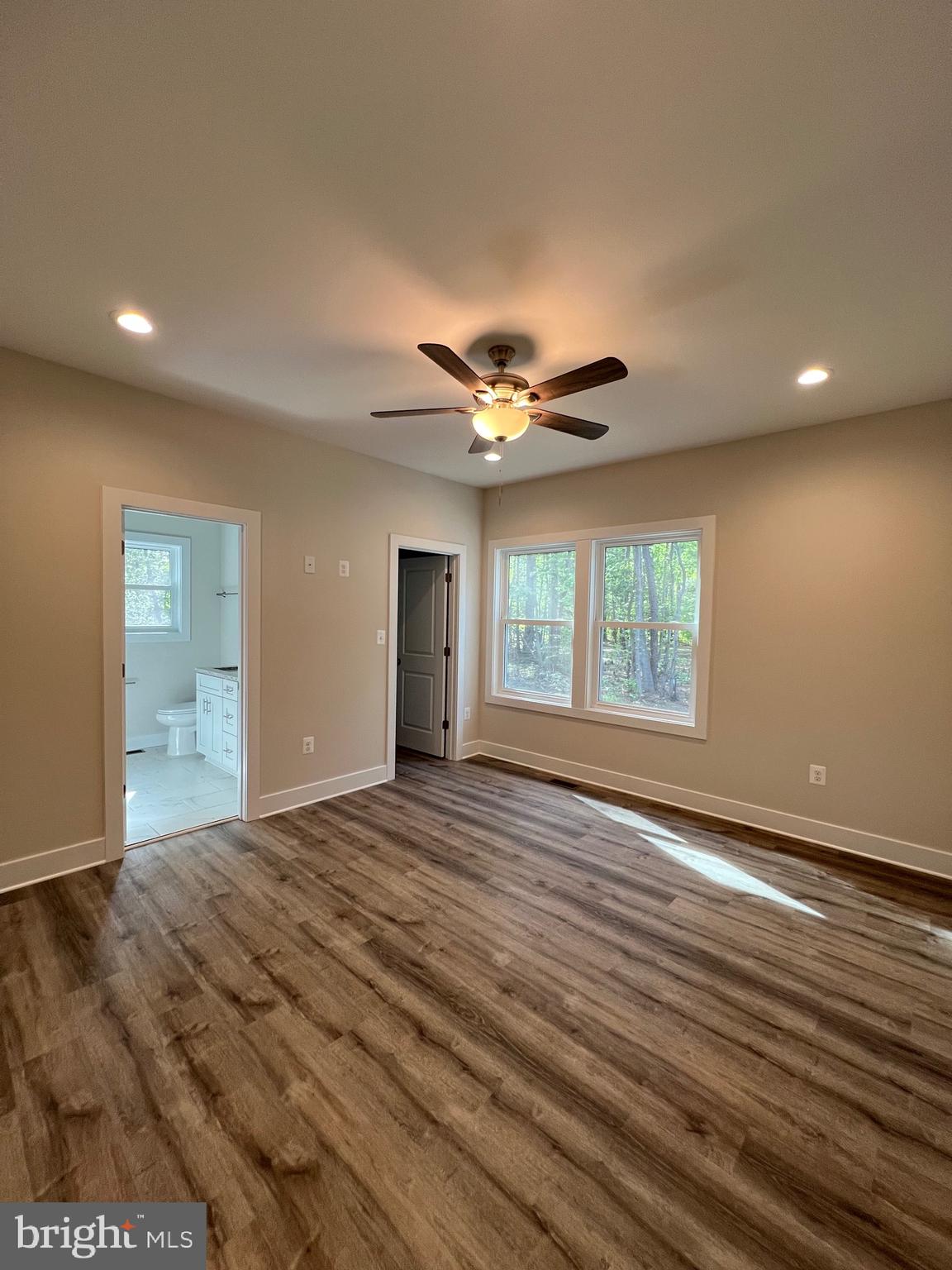 GLEBE HARBOR - Residential