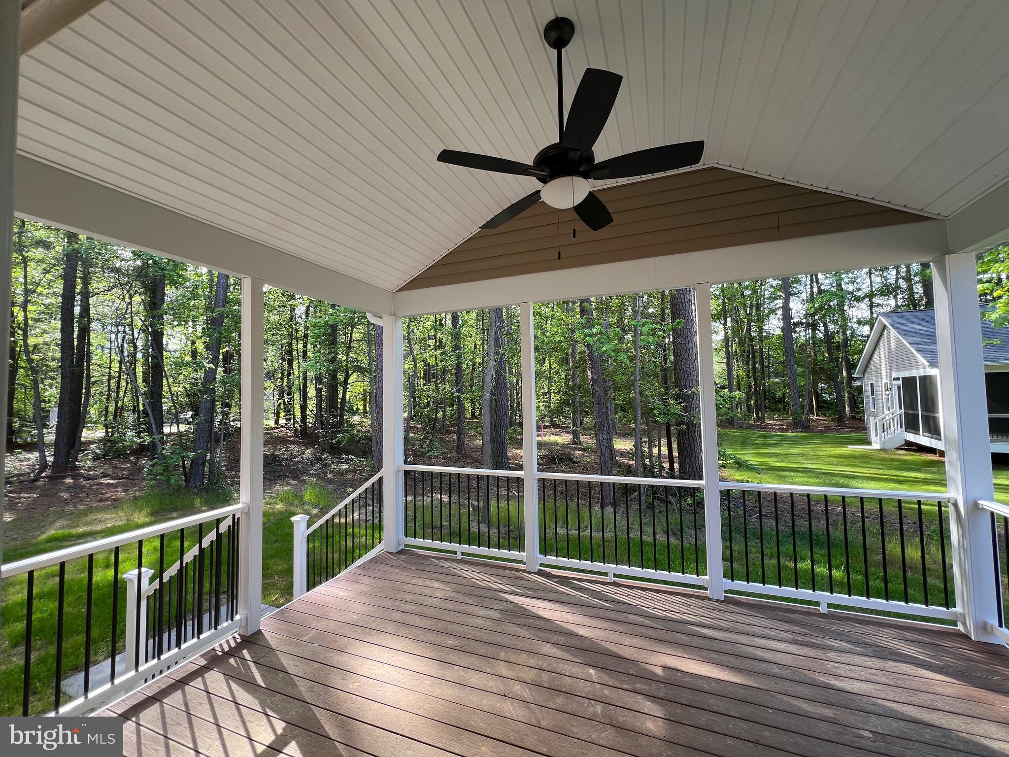 GLEBE HARBOR - Residential