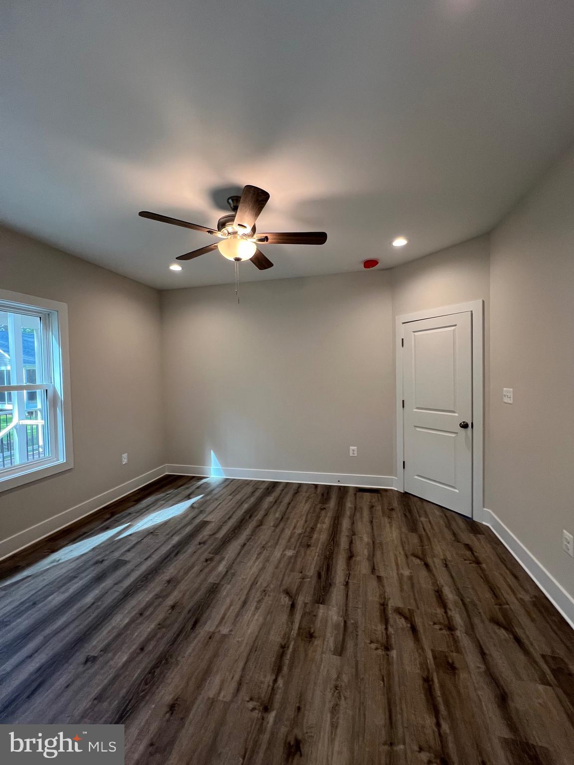 GLEBE HARBOR - Residential