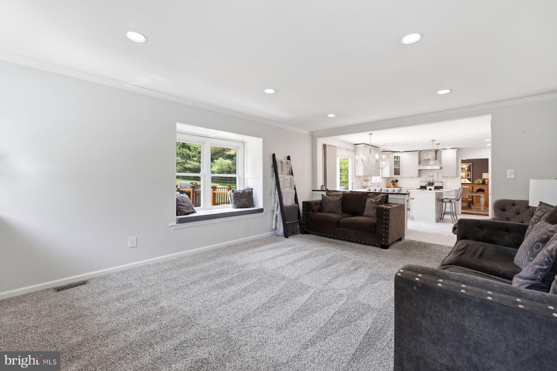 HIGH MEADOW - Residential
