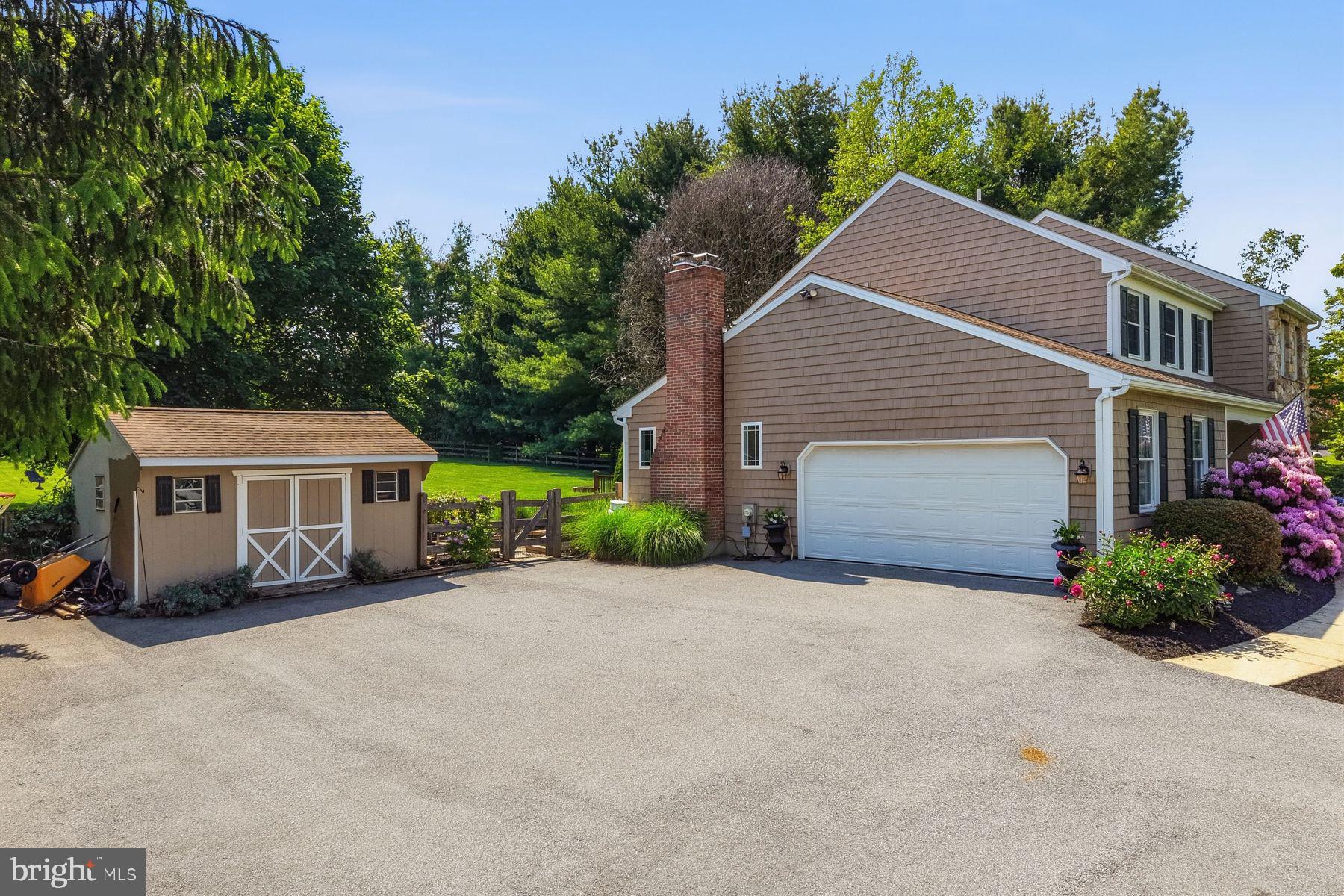 HIGH MEADOW - Residential