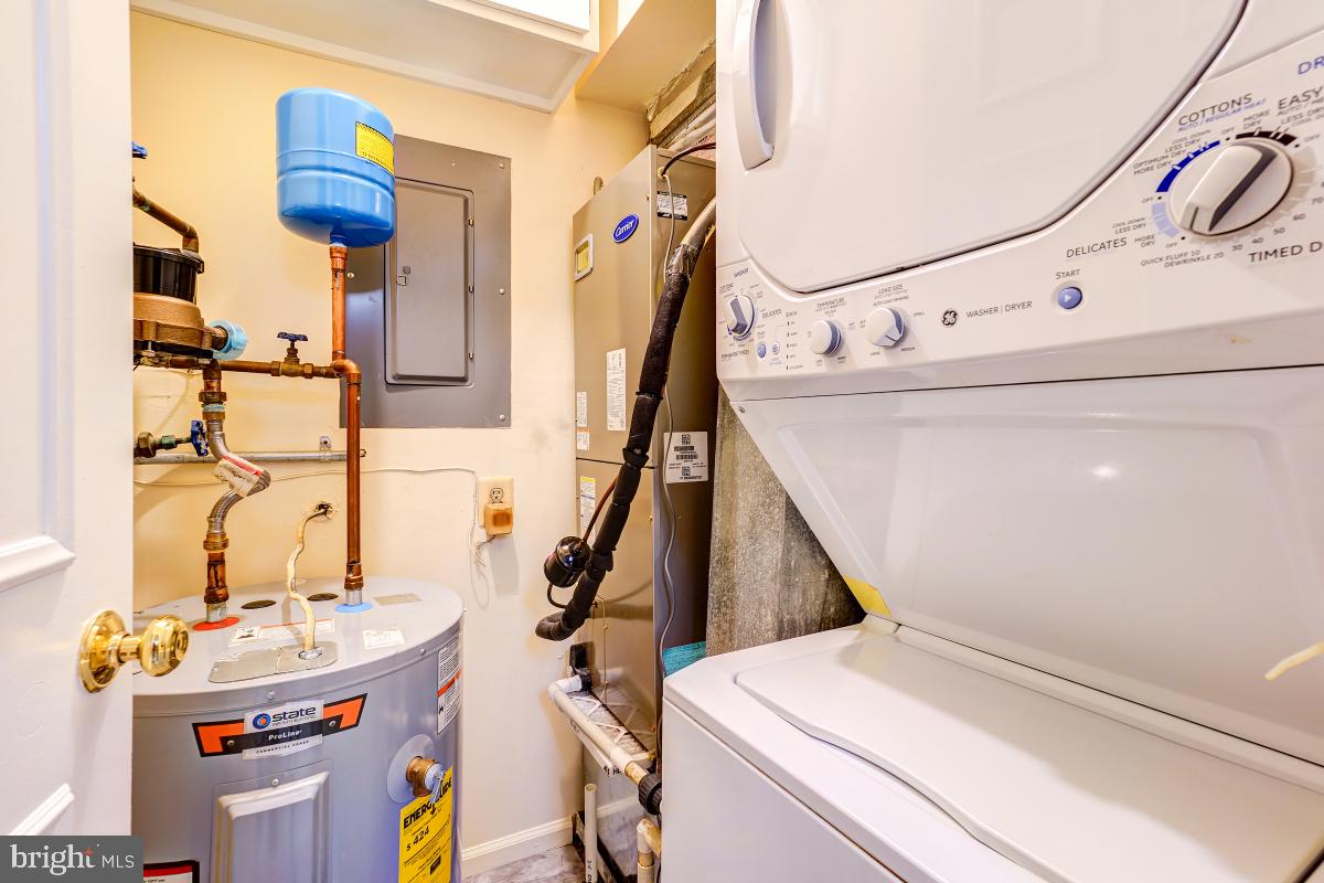 WATERS HOUSE - Residential Lease