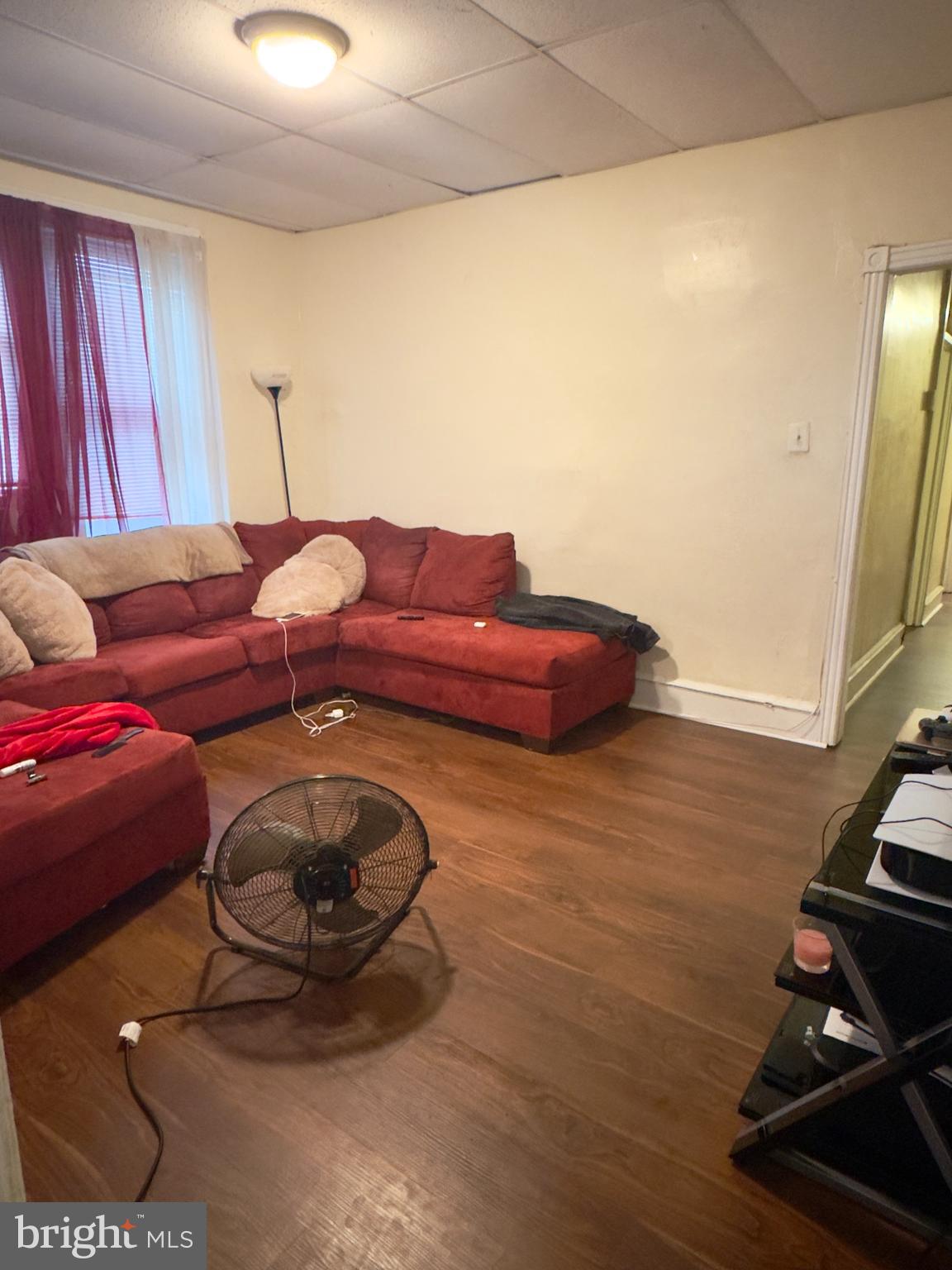 HUNTING PARK - Residential Income