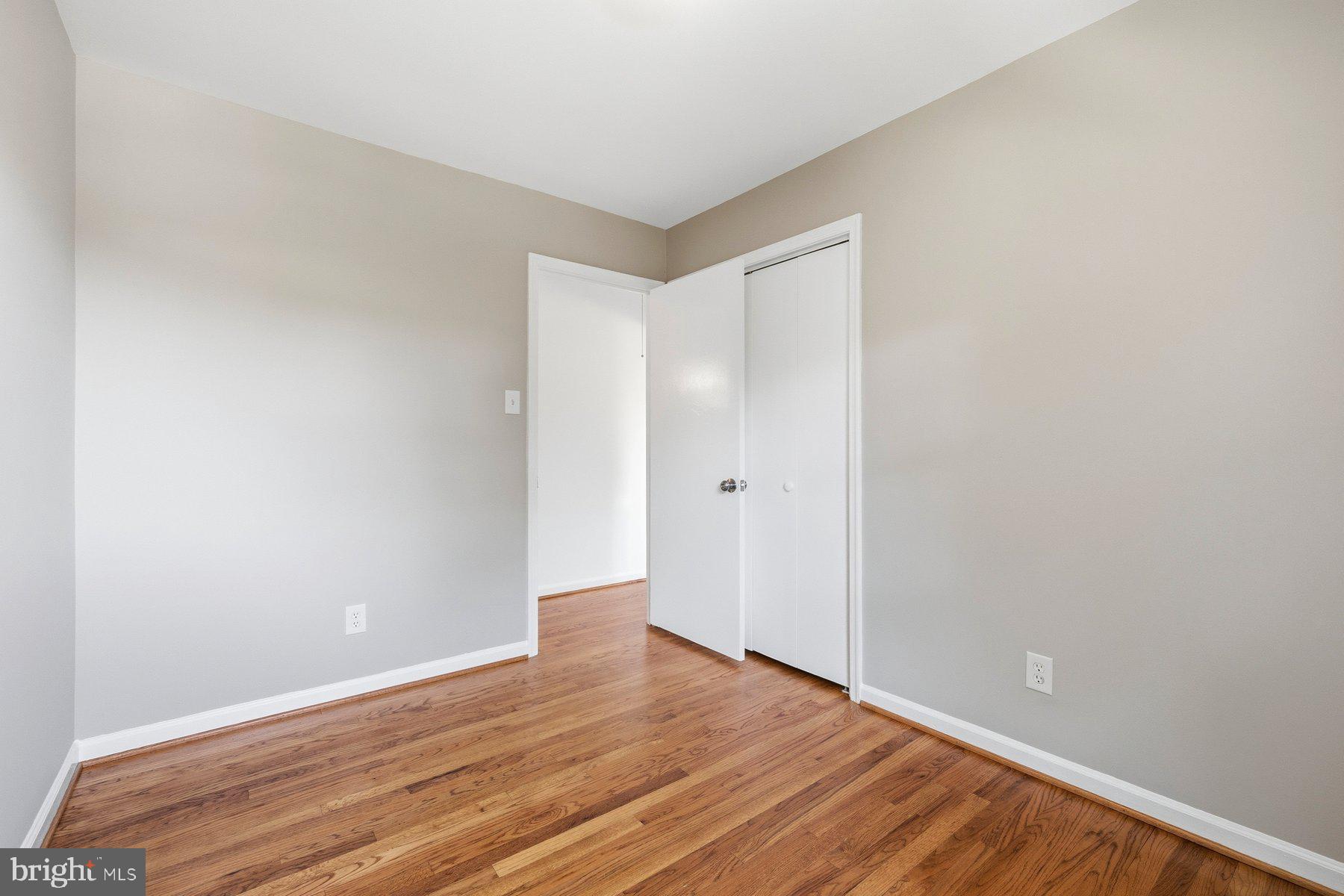 SPRINGBROOK MANOR - Residential