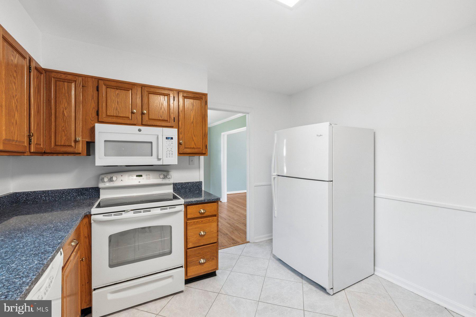 SPRINGBROOK MANOR - Residential