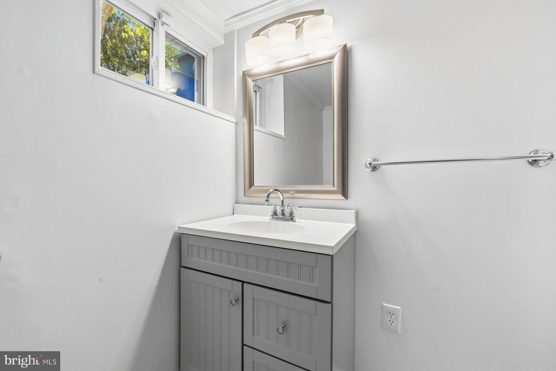 SPRINGBROOK MANOR - Residential