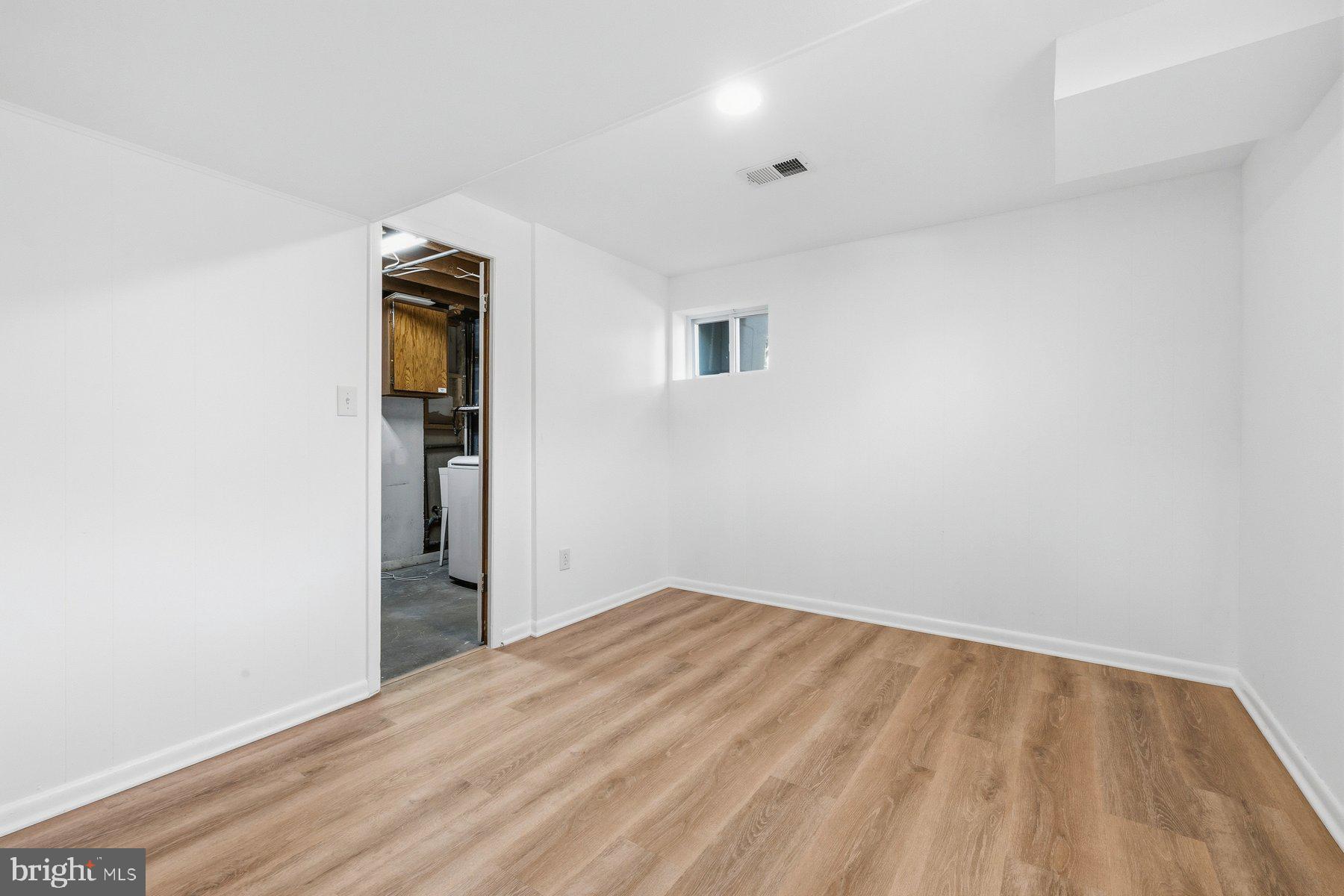 SPRINGBROOK MANOR - Residential