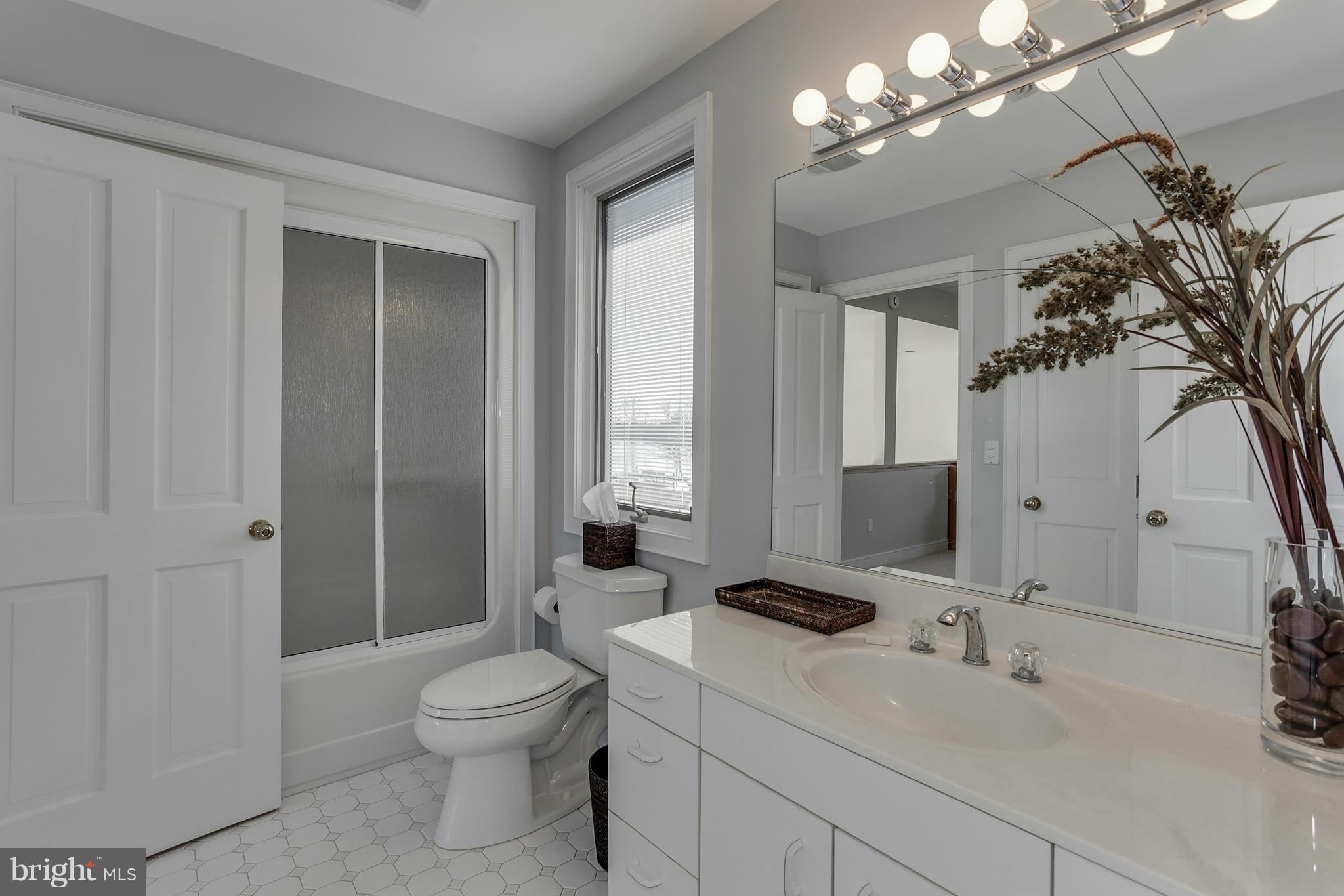 COVE CREEK CLUB - Residential