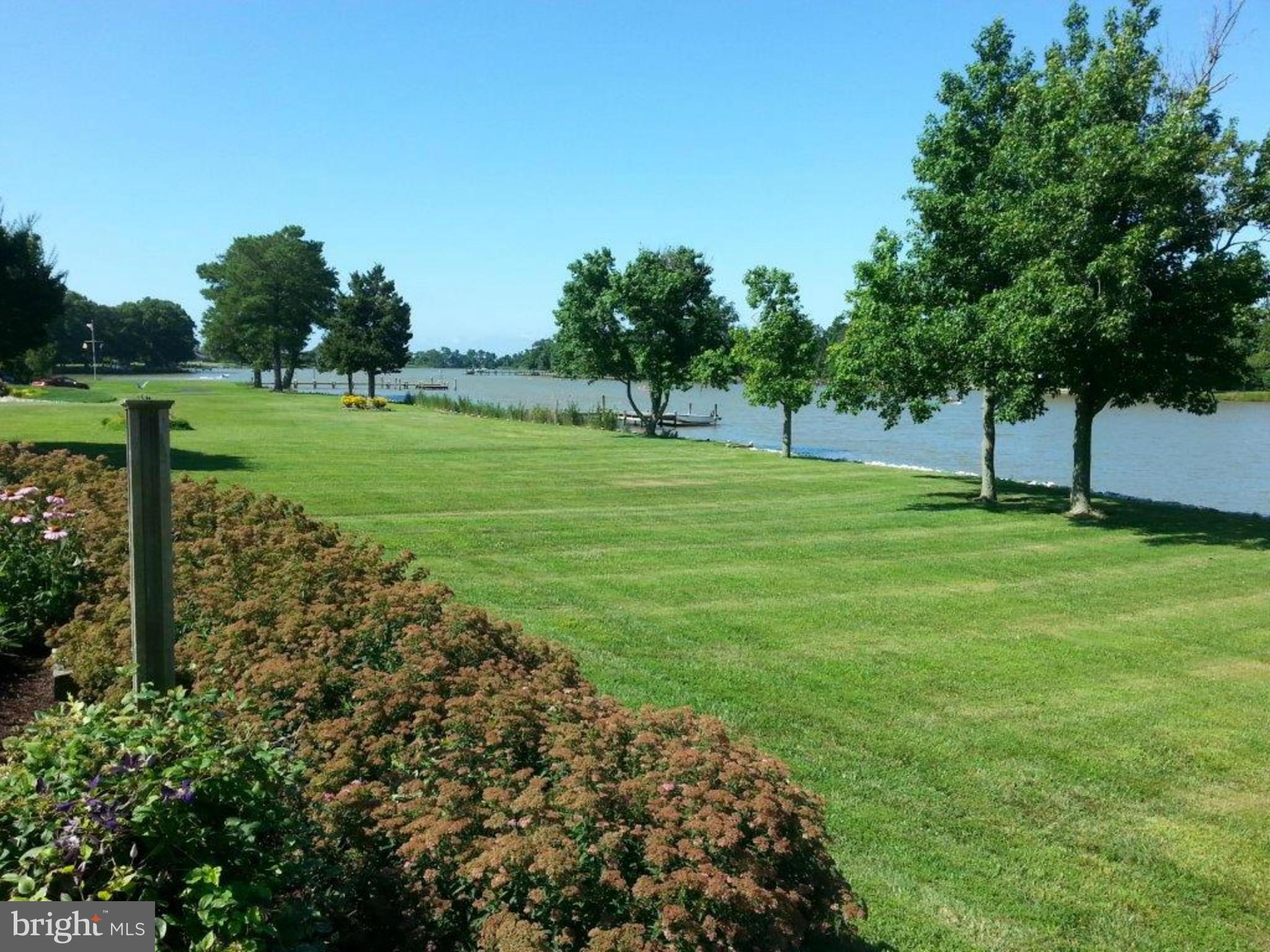 COVE CREEK CLUB - Residential