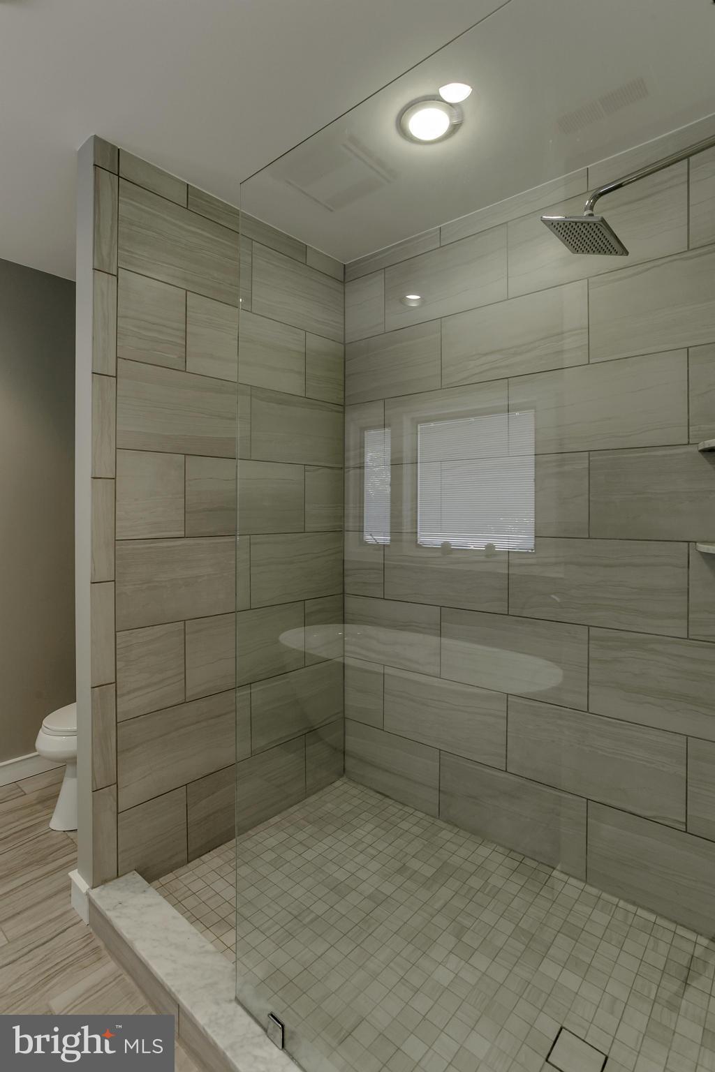 COVE CREEK CLUB - Residential