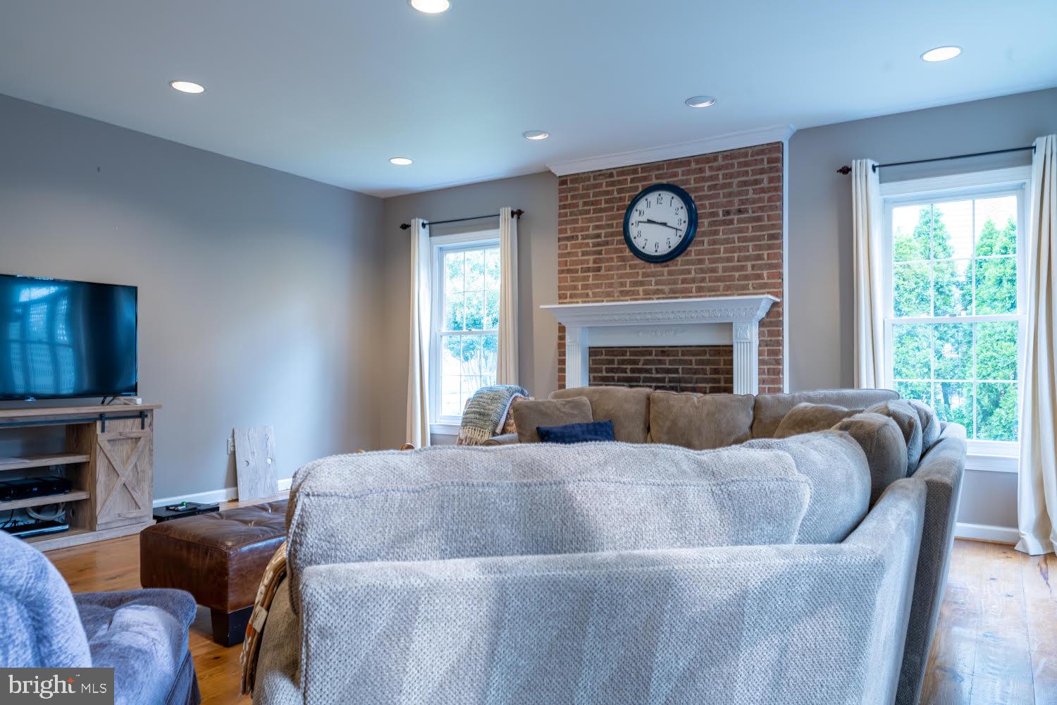 LITTLE ROCKY RUN - Residential Lease