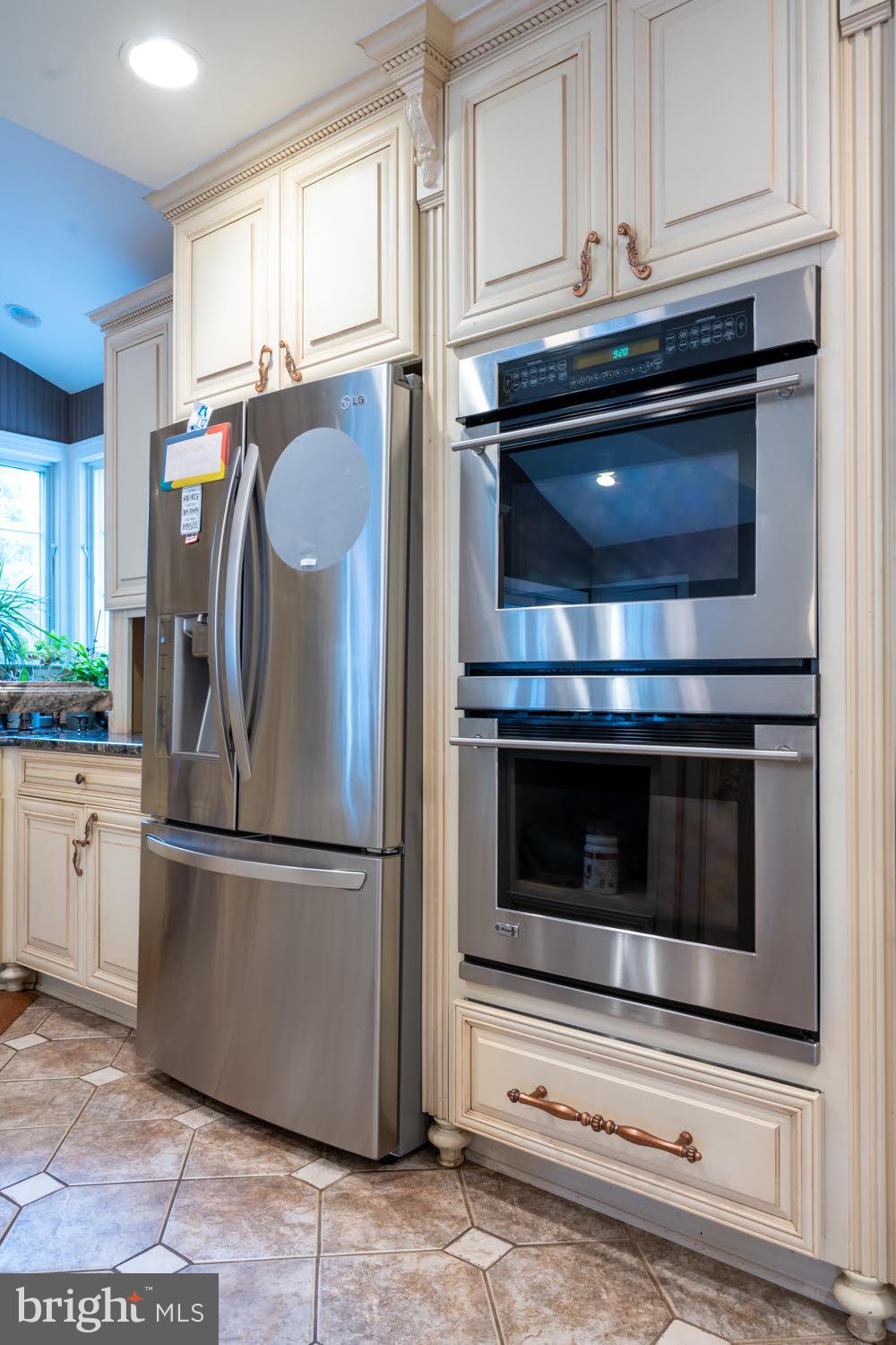 LITTLE ROCKY RUN - Residential Lease