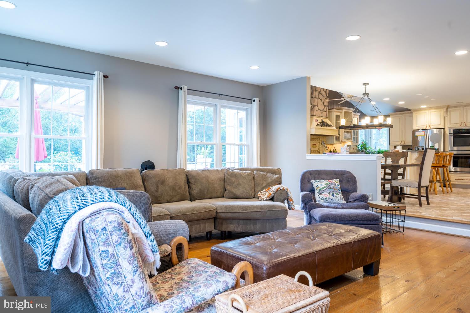 LITTLE ROCKY RUN - Residential Lease