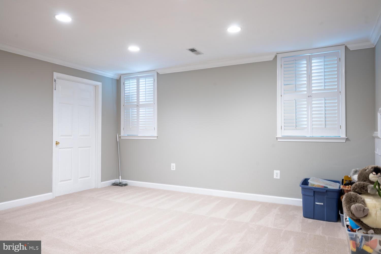 LITTLE ROCKY RUN - Residential Lease