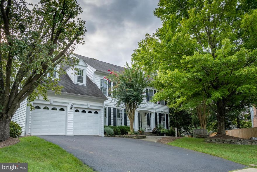 Bright and Cheerful 4 Level Colonial Home Boasting 6 Bedrooms, 4.5 Baths, Located on the End of a Little Rocky Run Cul-De-Sac ! * Available November 1 * Ample-Sized Rooms * All High End Appliances and Systems are in Great Working Condition * Gleaming Hardwood Floors  Through Out * Upper Level Laundry * Custom Upgrades Everywhere * Lower Level Rec Room, Kitchenette, and Ceiling Projector/Wall Screen For Loads of Relaxation and Fun! * The Amenities Just Keep Going! * Huge Patio Deck Overlooks Professionally Landscaped Yard * All This for You Beginning Nov 1! * Good Credit and References a Must * This is a Professionally Managed Home * Great Community Amenities -- Pools, Tennis Courts, Trails * Centreville Schools * Easy Access to Dulles, I66, Rt 28, Blue Ridge Mountains Just Minutes West * Near First Class Shopping, Cool Eateries,  Western Fairfax Co and Manassas Area Historical Parks! *