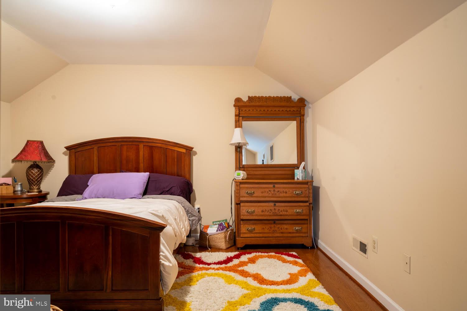 LITTLE ROCKY RUN - Residential Lease