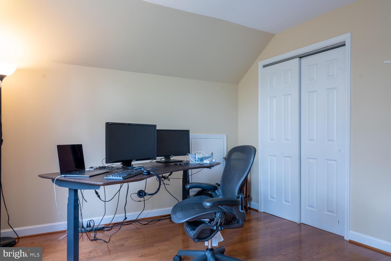 LITTLE ROCKY RUN - Residential Lease