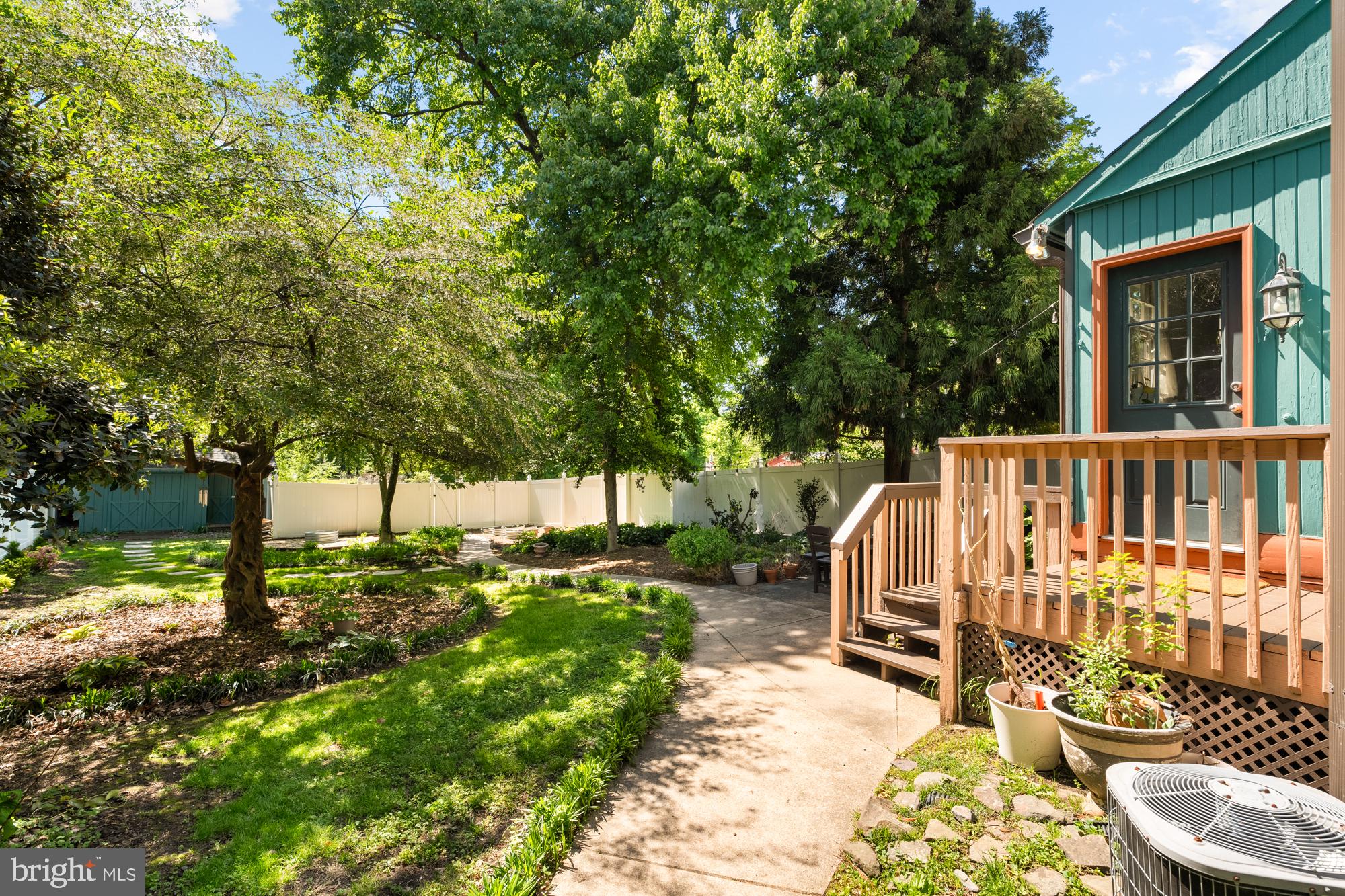 HISTORIC HYATTSVILLE - Residential