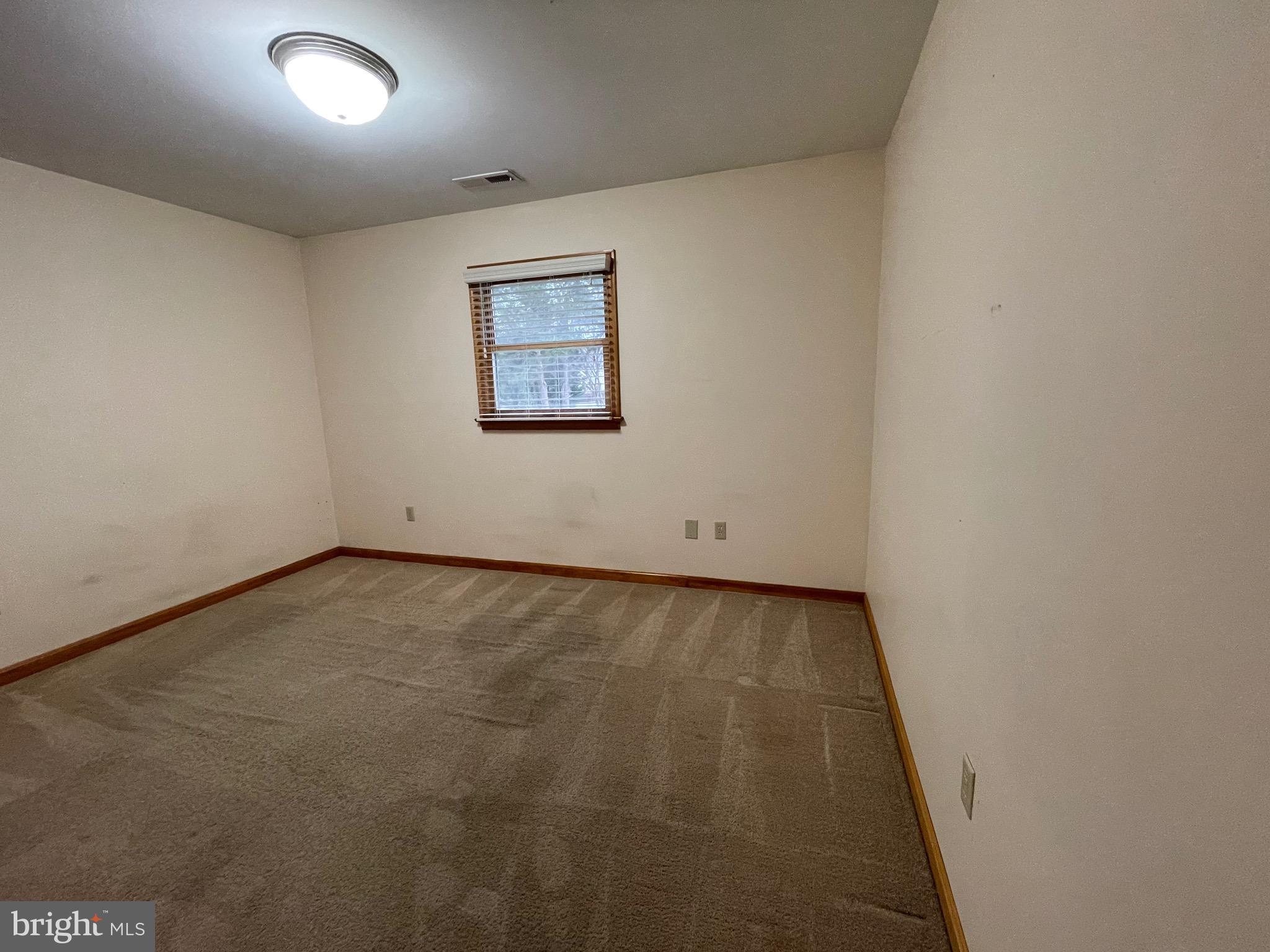 BELLEVUE COURT - Residential Lease