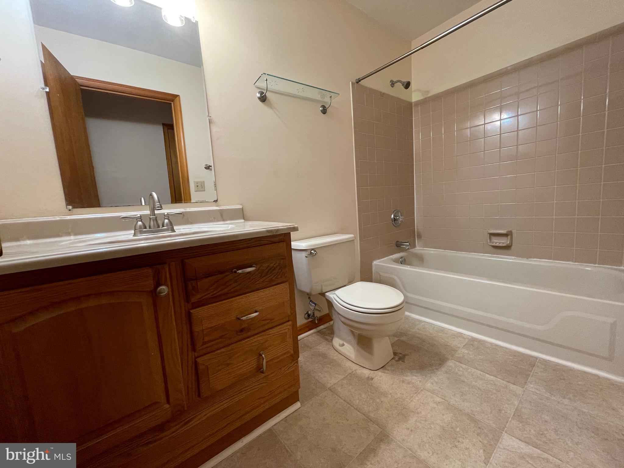 BELLEVUE COURT - Residential Lease