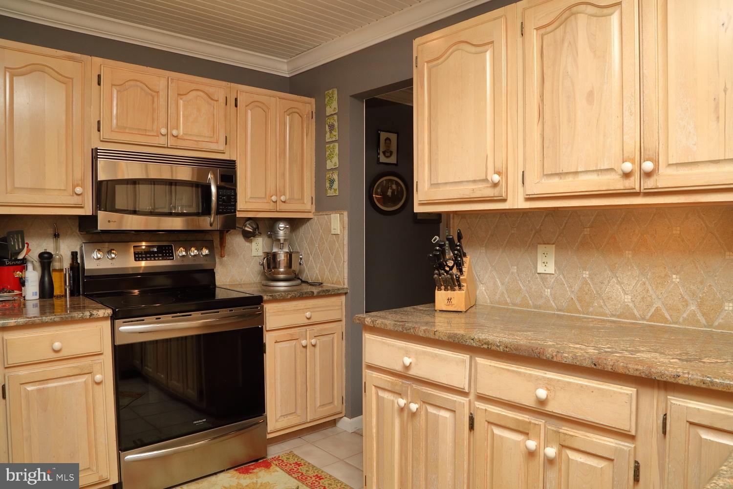 HILLTOP FARMS - Residential