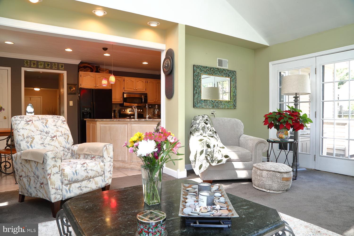 HILLTOP FARMS - Residential