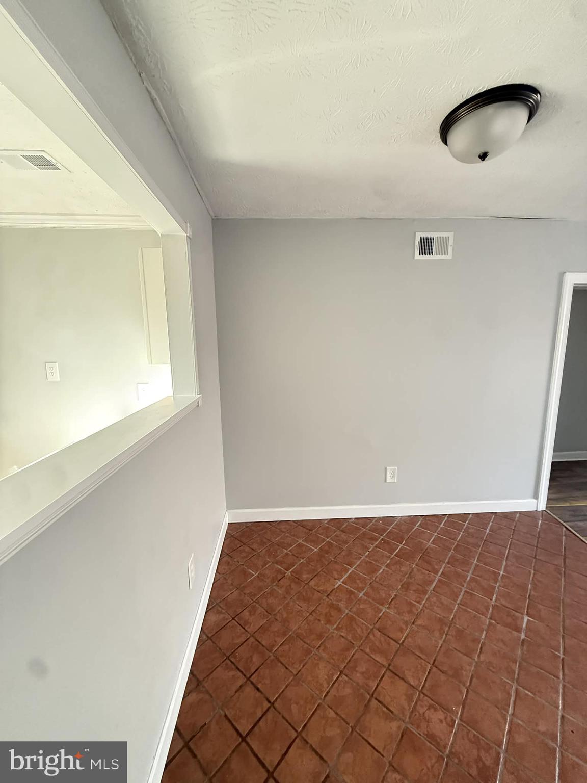 22020 GLOUCESTER COURT C-1