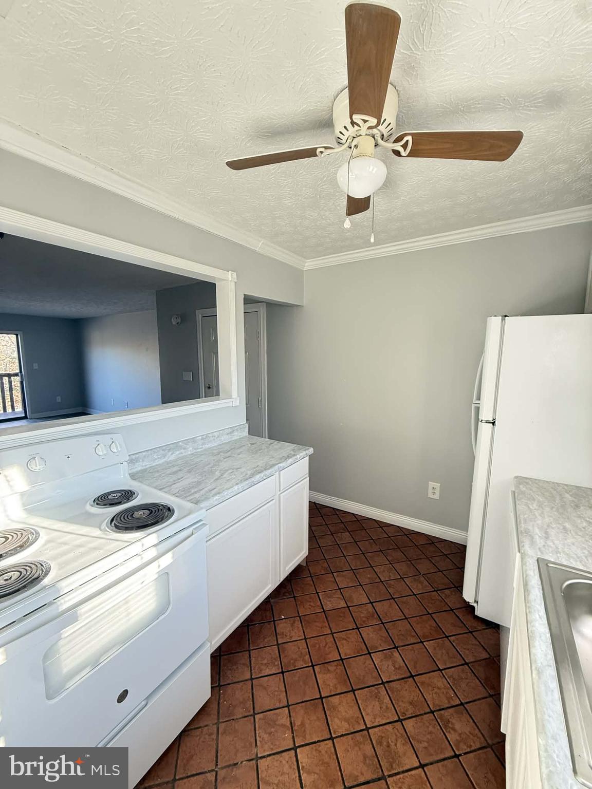 22020 GLOUCESTER COURT C-1