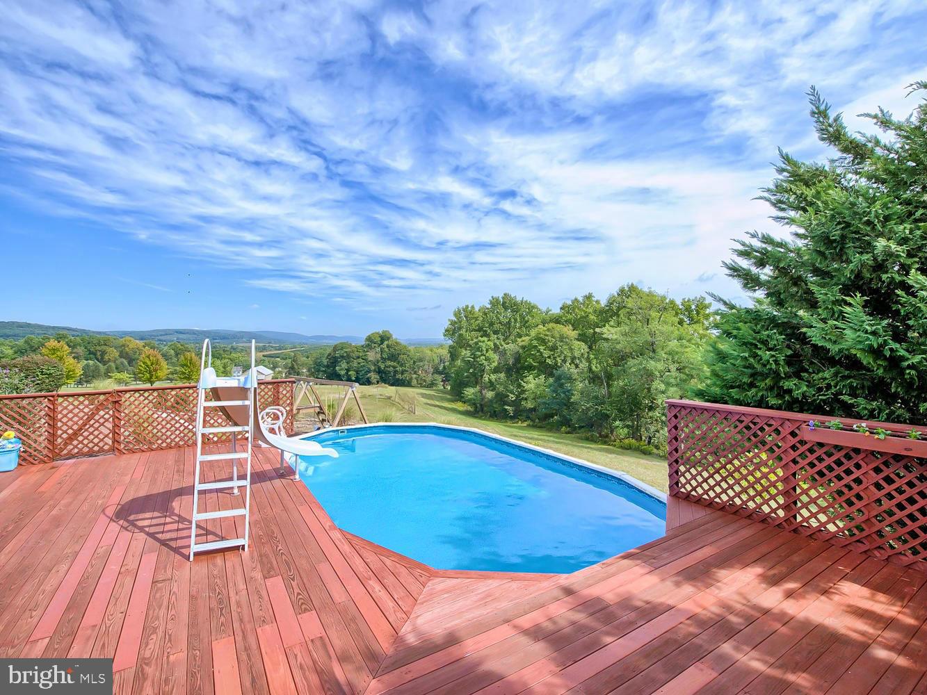 APPLE RIDGE - Residential