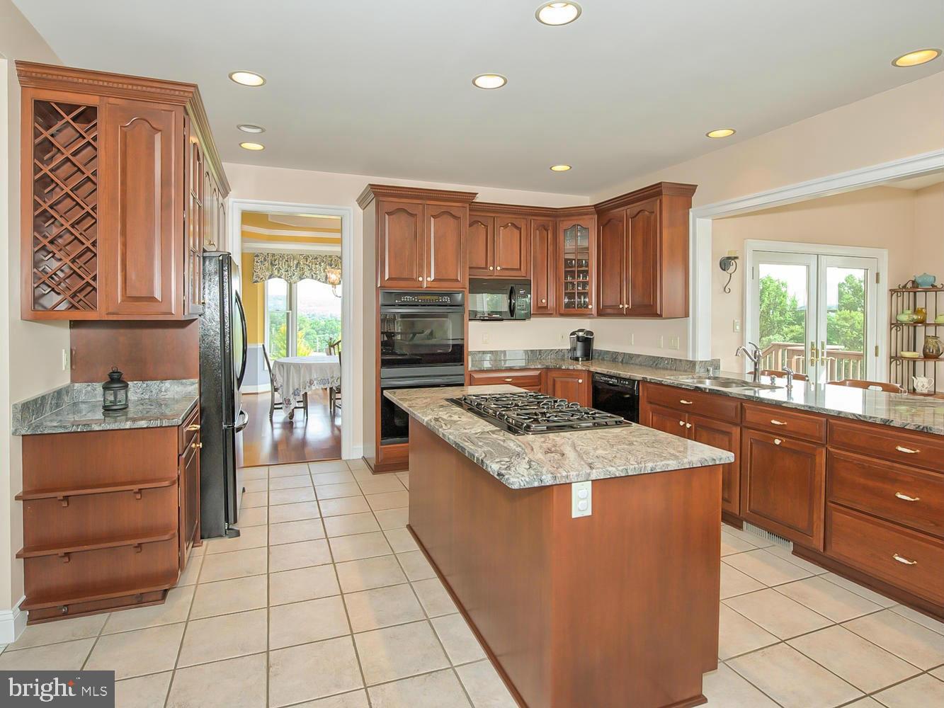 APPLE RIDGE - Residential