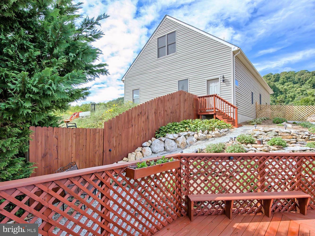 APPLE RIDGE - Residential