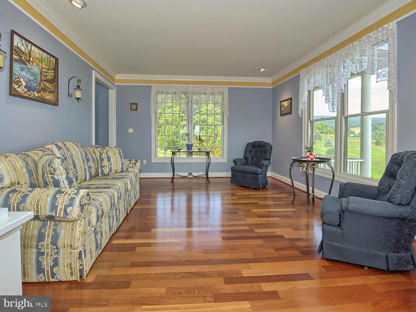 APPLE RIDGE - Residential