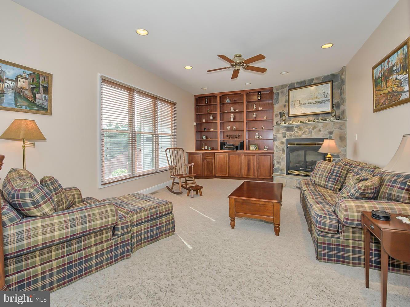 APPLE RIDGE - Residential