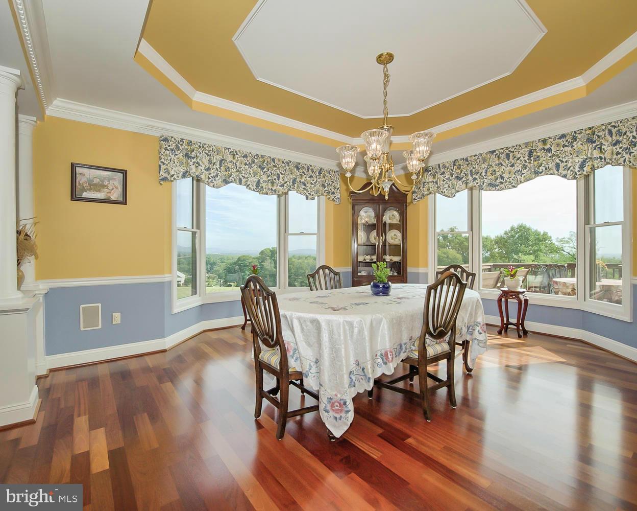 APPLE RIDGE - Residential