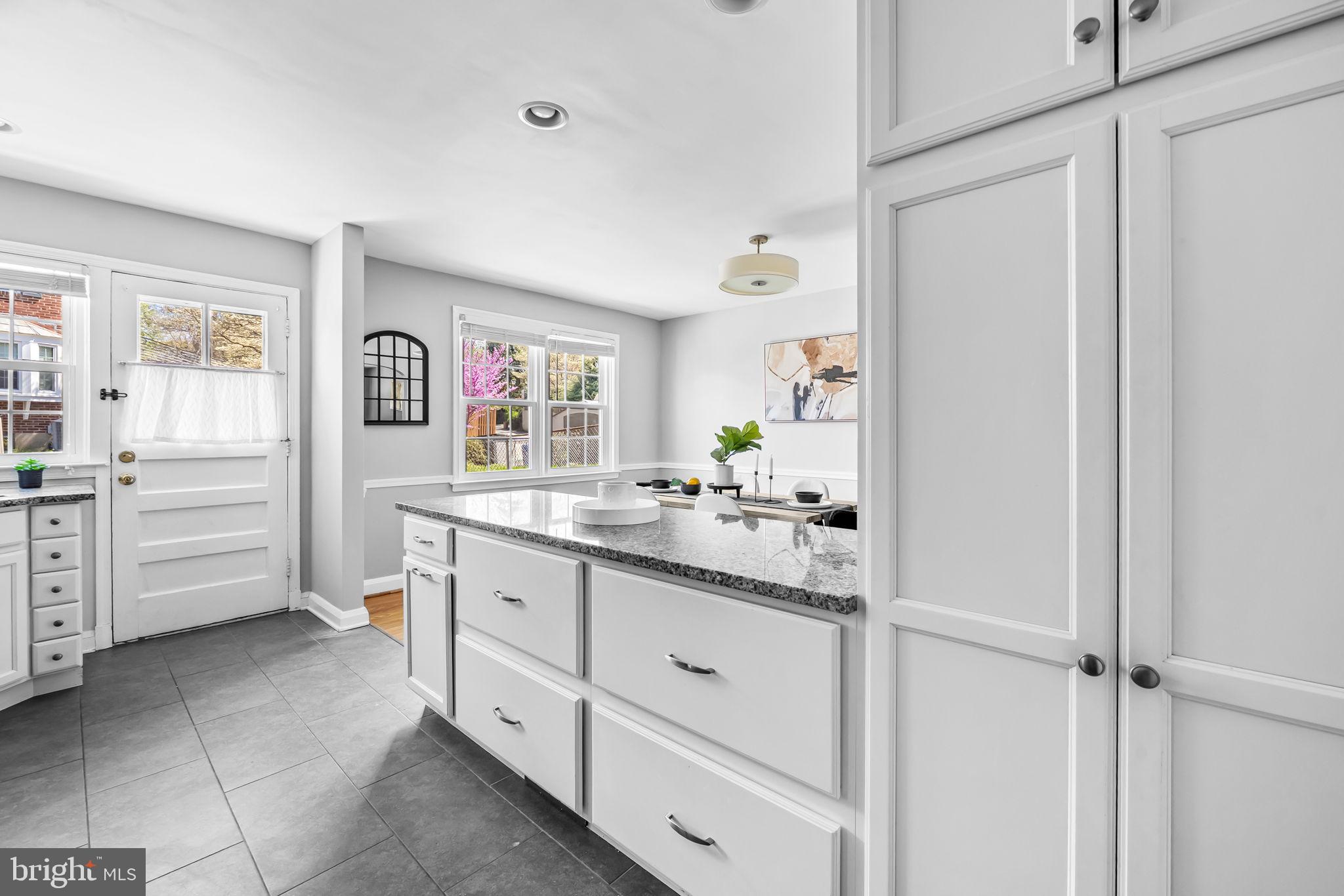 RODGERS FORGE - Residential