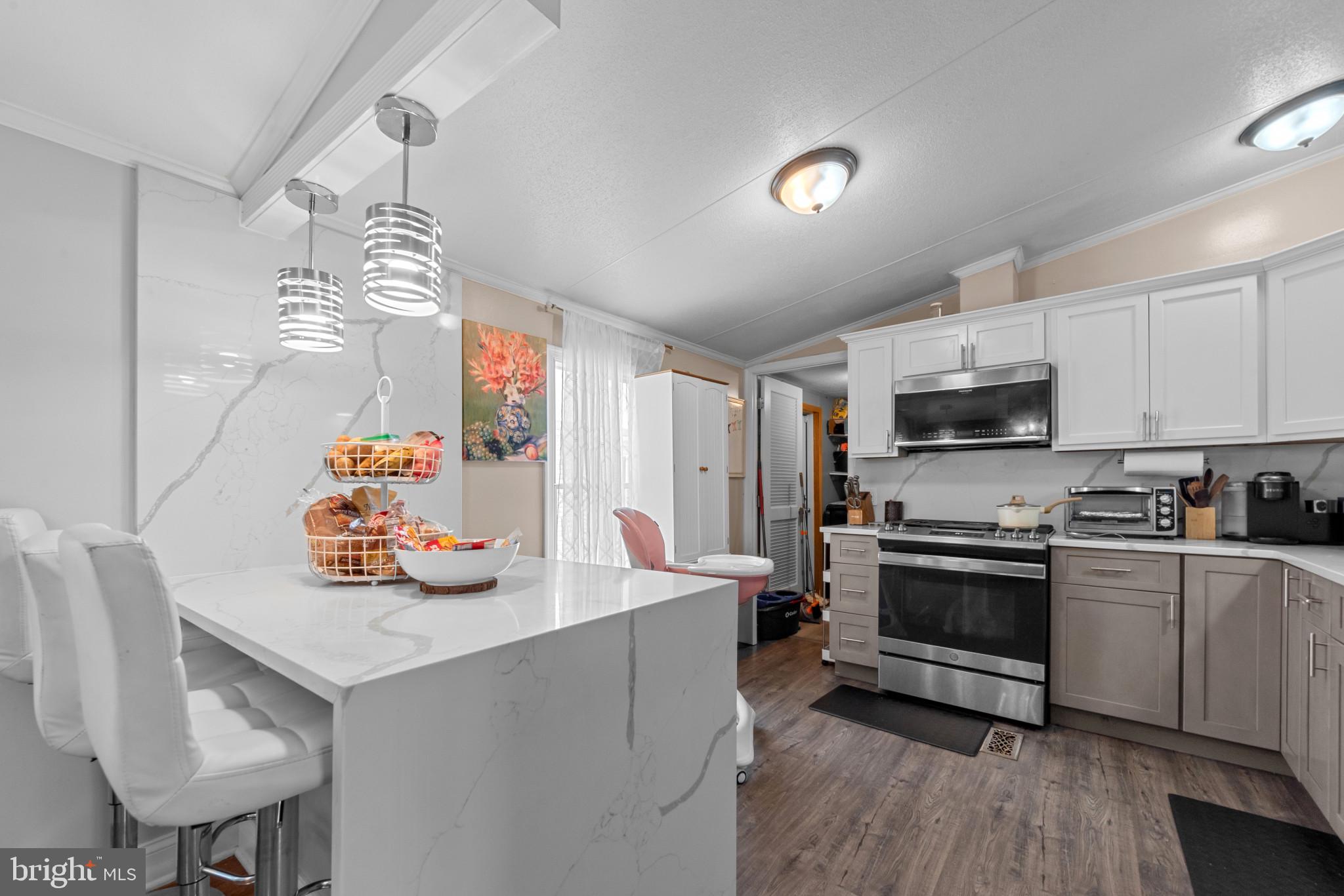 1944 SIDNEE DRIVE