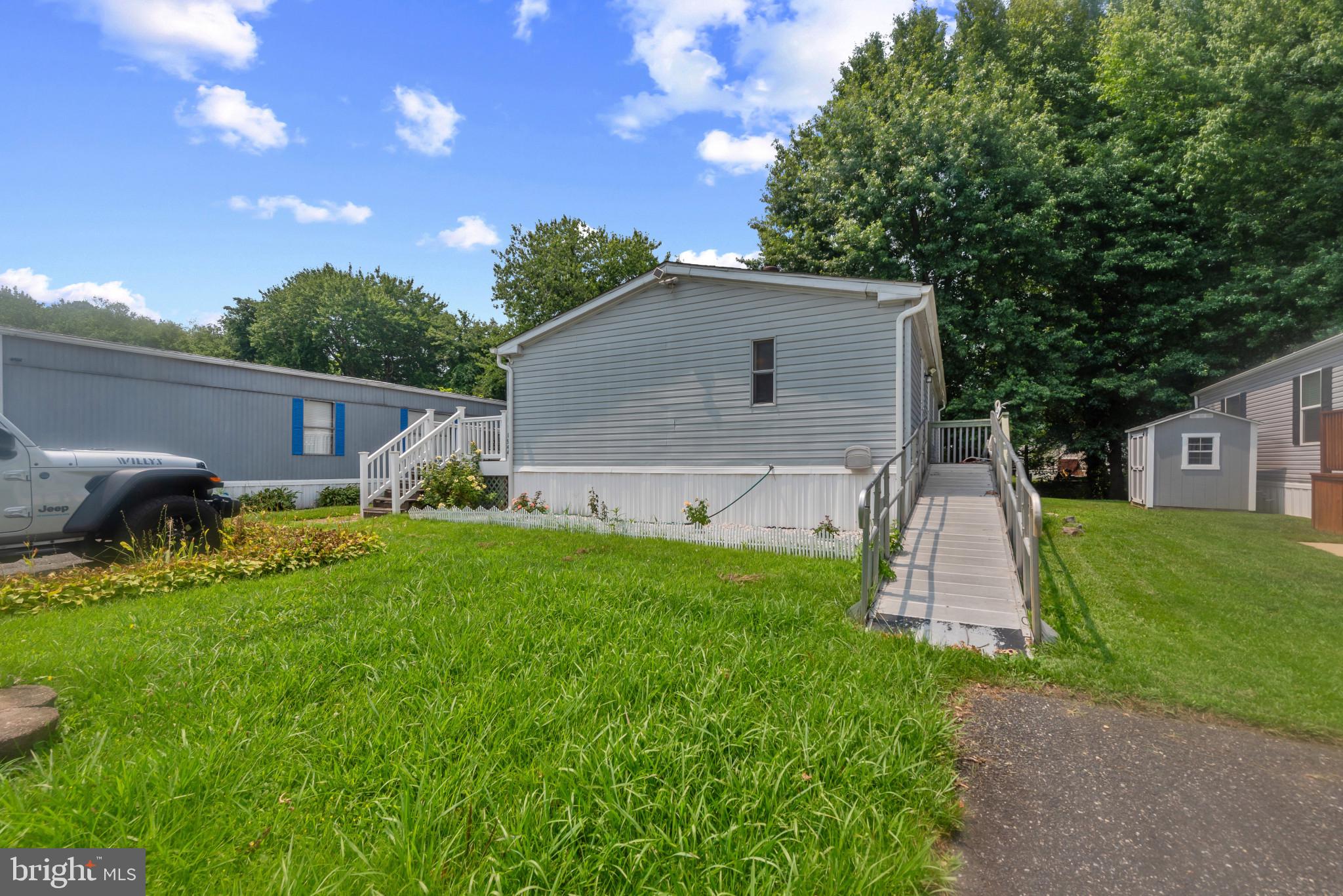 1944 SIDNEE DRIVE