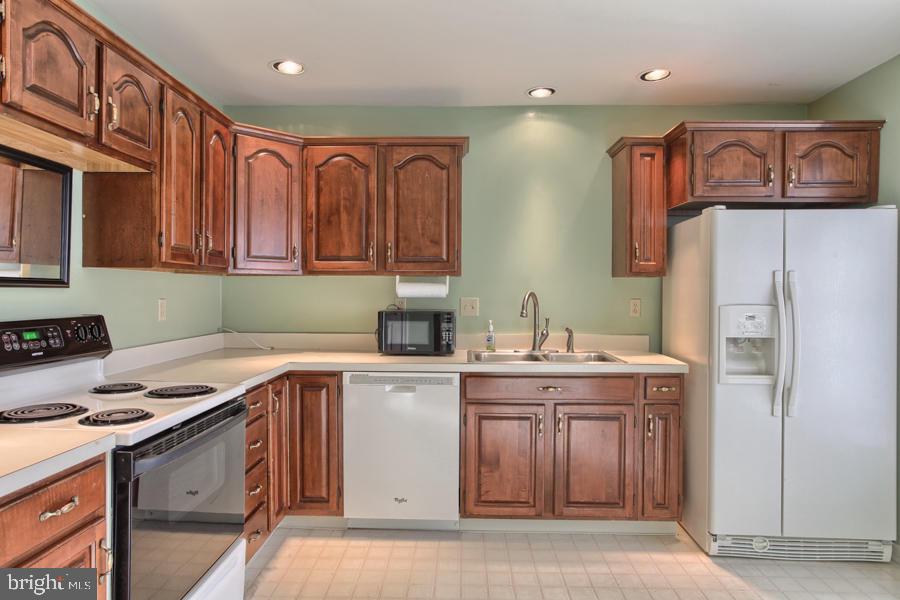 SOUTHPOINT - Residential