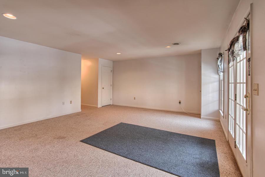 SOUTHPOINT - Residential