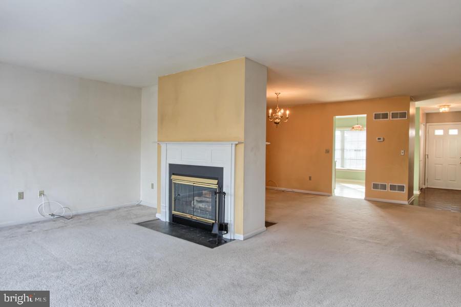 SOUTHPOINT - Residential