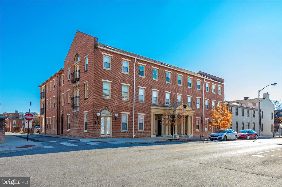 FEDERAL HILL HISTORIC DISTRICT - Commercial Sale
