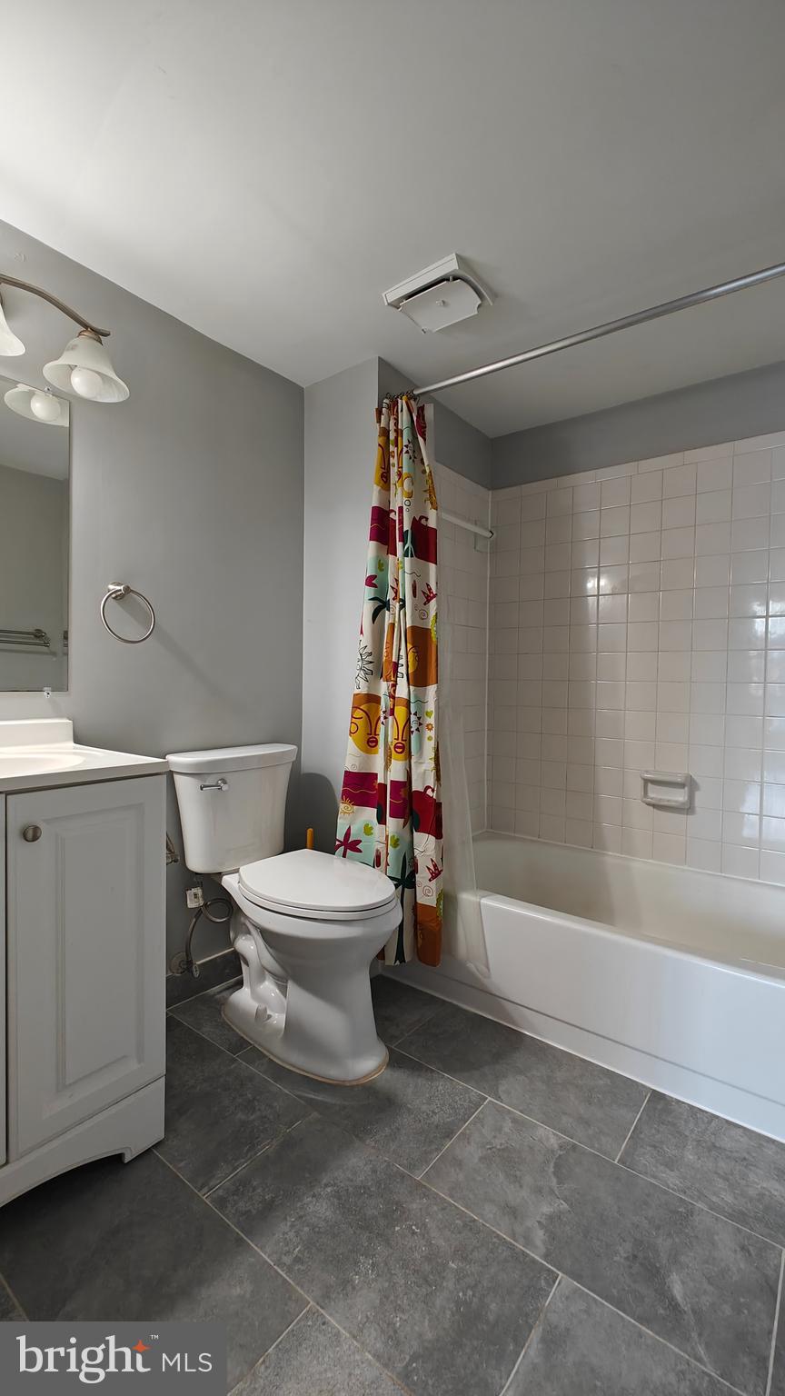 JEFFERSON MEWS - Residential Lease