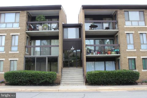 561 FLORIDA AVENUE 104 HERNDON VA 20170