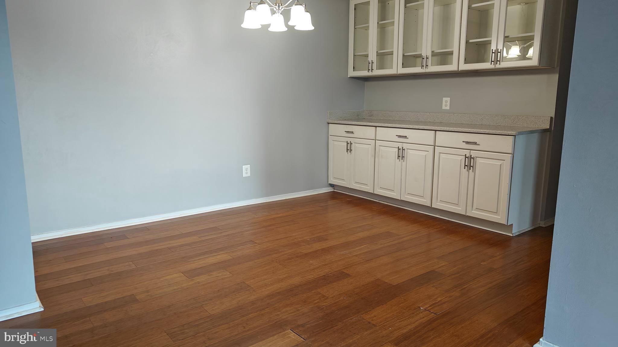 JEFFERSON MEWS - Residential Lease